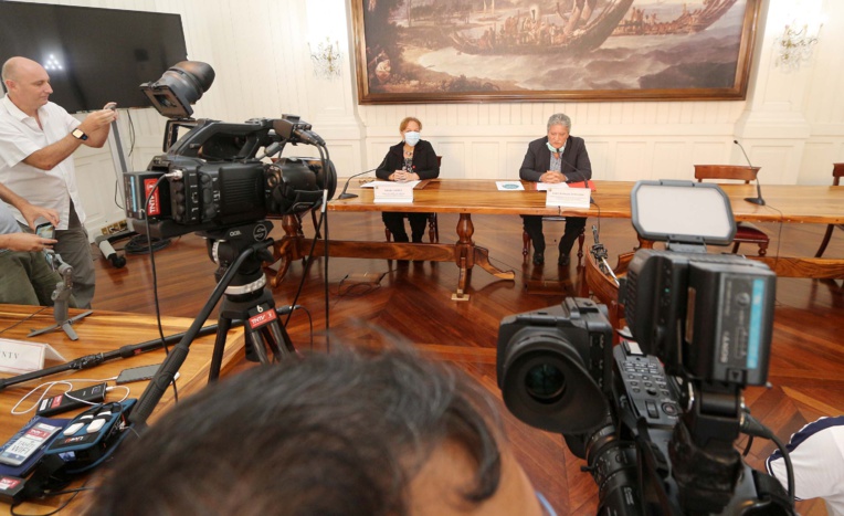 Un PC social pour les problèmes familiaux Un PC social pour les problèmes familiaux