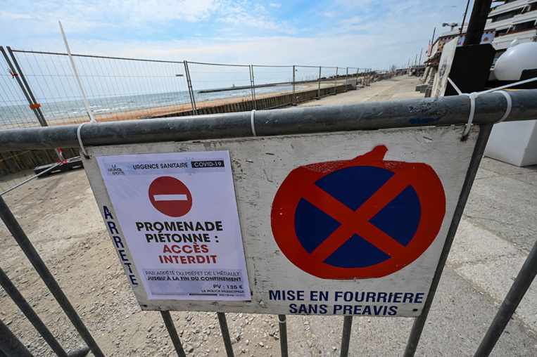 Pâques au temps de la pandémie: les Français priés de s'isoler Pâques au temps de la pandémie: les Français priés de s'isoler