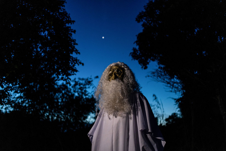 En Malaisie un "fantôme" fait des rondes contre le coronavirus En Malaisie un "fantôme" fait des rondes contre le coronavirus