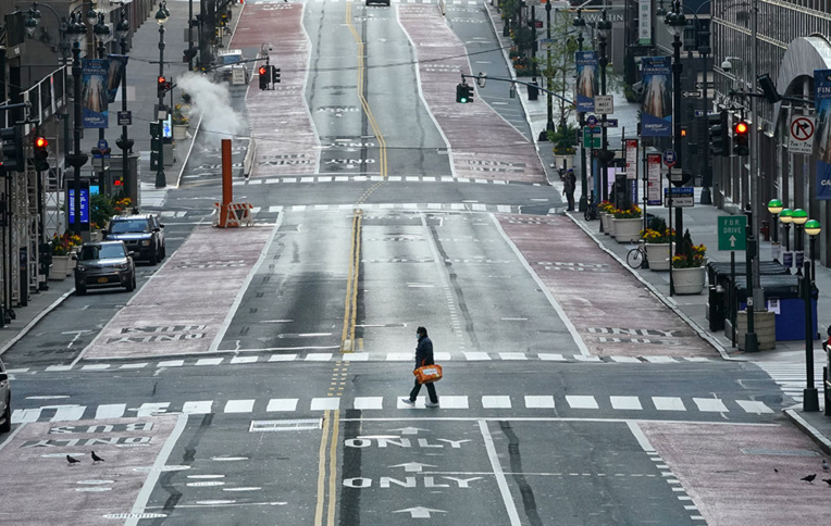 USA: l'épidémie régresse à New York, la polémique monte sur le confinement USA: l'épidémie régresse à New York, la polémique monte sur le confinement