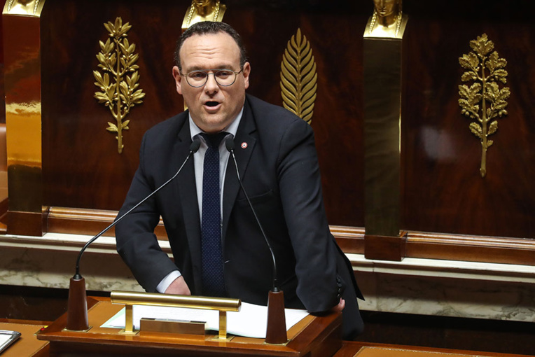 Les députés LR présentent leur propre stratégie de déconfinement Les députés LR présentent leur propre stratégie de déconfinement