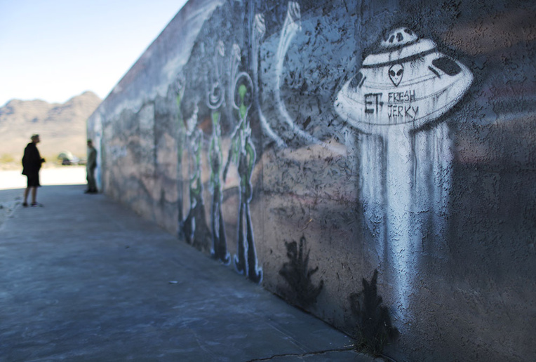 Le Pentagone diffuse des vidéos d'"ovnis" prises par des pilotes Le Pentagone diffuse des vidéos d'"ovnis" prises par des pilotes