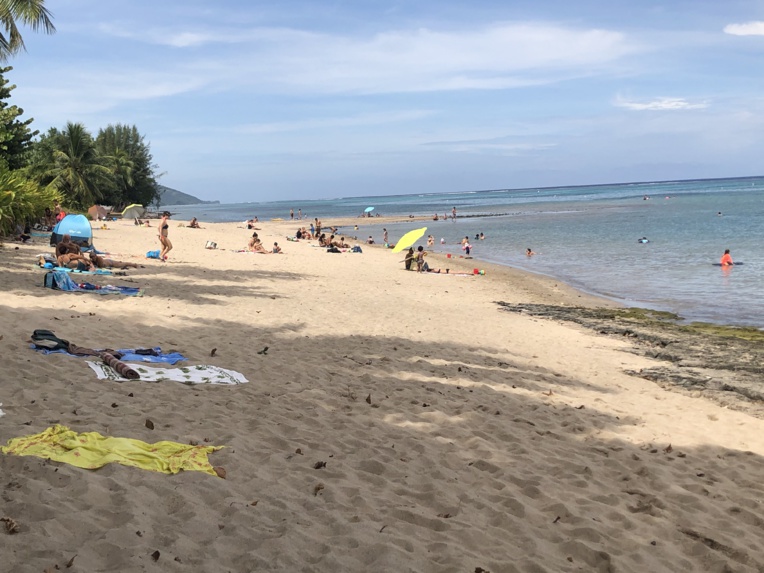 La plage de Vaiava, au PK 18 à Punaauia, a été prise d'assaut par les baigneurs. La plage de Vaiava, au PK 18 à Punaauia, a été prise d'assaut par les baigneurs.