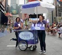 USA: une distribution gratuite de sex-toys attire la foule à New York
