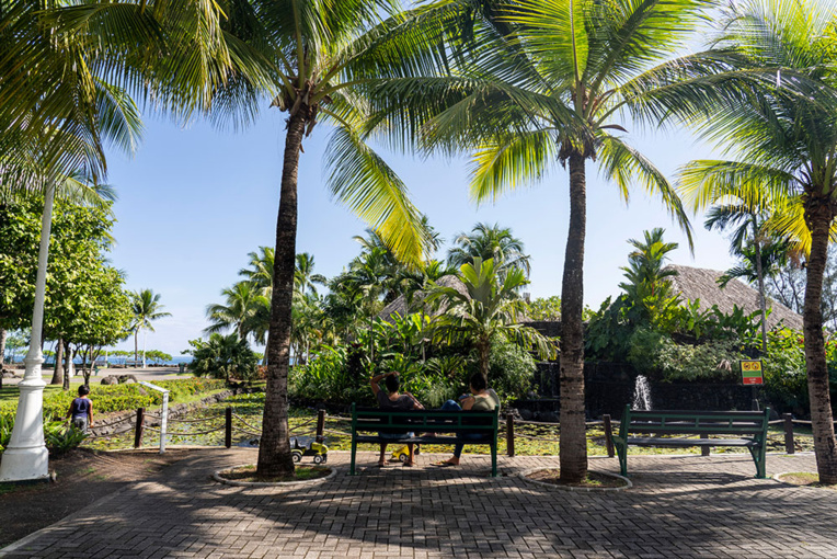 De nouveaux décrets en préparation pour permettre la "quatorzaine" en arrivant en Outre-mer De nouveaux décrets en préparation pour permettre la "quatorzaine" en arrivant en Outre-mer