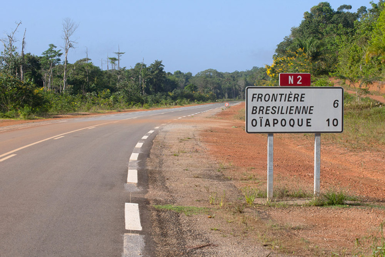 Guyane: des tests proposés à toute la population à Saint-Georges Guyane: des tests proposés à toute la population à Saint-Georges
