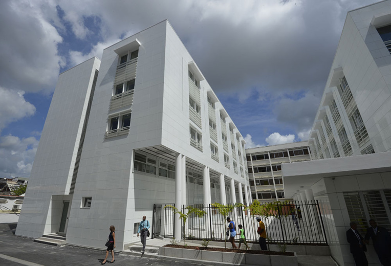 Coronavirus: couvre-feu levé en Martinique après une décision de justice Coronavirus: couvre-feu levé en Martinique après une décision de justice