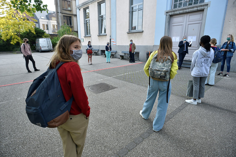 Retour au collège très calibré dans les "zones vertes" de l'épidémie Retour au collège très calibré dans les "zones vertes" de l'épidémie