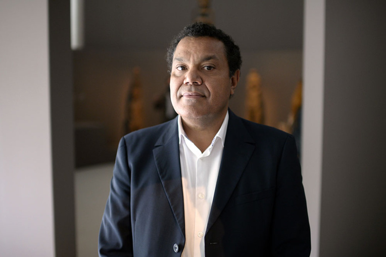 Le Kanak Emmanuel Kasarhérou va être nommé à la tête du Quai Branly