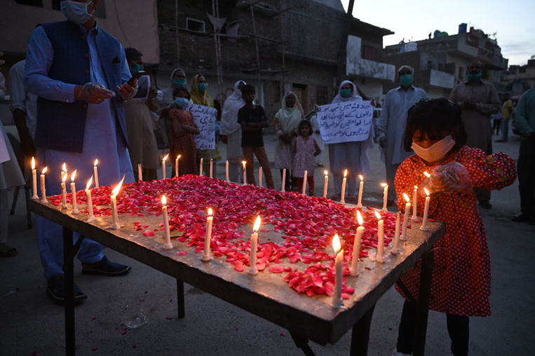 Accident d'un A320 à Karachi: la deuxième boîte noire retrouvée, selon les enquêteurs Accident d'un A320 à Karachi: la deuxième boîte noire retrouvée, selon les enquêteurs
