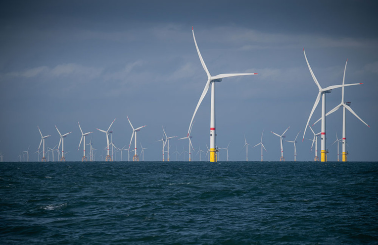 Eolien en mer: les premiers chantiers démarrent en France Eolien en mer: les premiers chantiers démarrent en France