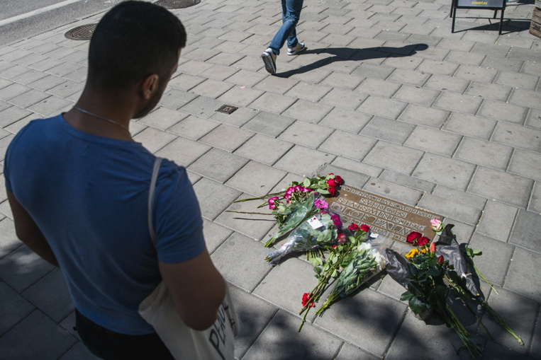 Le principal suspect dans l'assassinat d'Olof Palme décédé, la justice suédoise clôt l'enquête