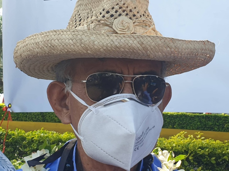 Oscar Temaru suspend sa grève de la faim Oscar Temaru suspend sa grève de la faim