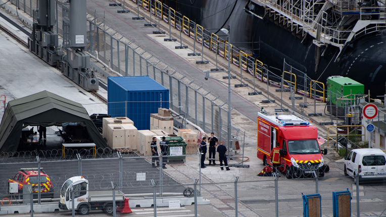 L'heure à l'estimation des dégâts après l'incendie du sous-marin Perle L'heure à l'estimation des dégâts après l'incendie du sous-marin Perle