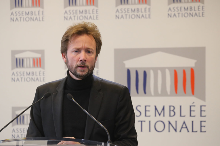 "Tirer les leçons" du coronavirus: la commission d'enquête commence ses travaux "Tirer les leçons" du coronavirus: la commission d'enquête commence ses travaux