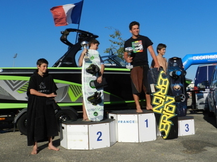 Wakeboard: Hugo Levert, Tahiti, 13 ans, vice-champion de France