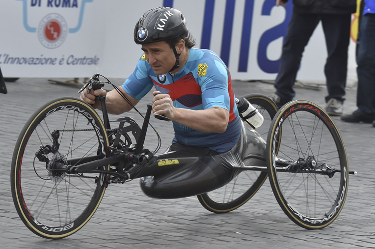 Handisport: L'état de Zanardi reste stable, pronostic toujours réservé Handisport: L'état de Zanardi reste stable, pronostic toujours réservé