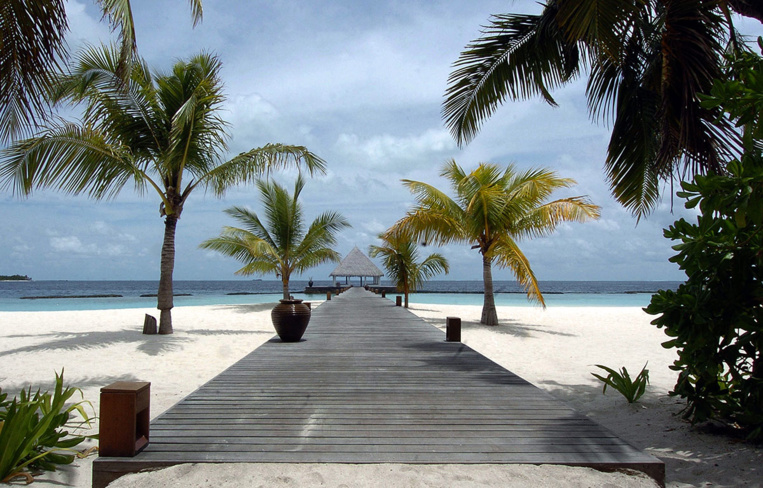 Les Maldives rouvriront leurs hôtels aux touristes mi-juillet