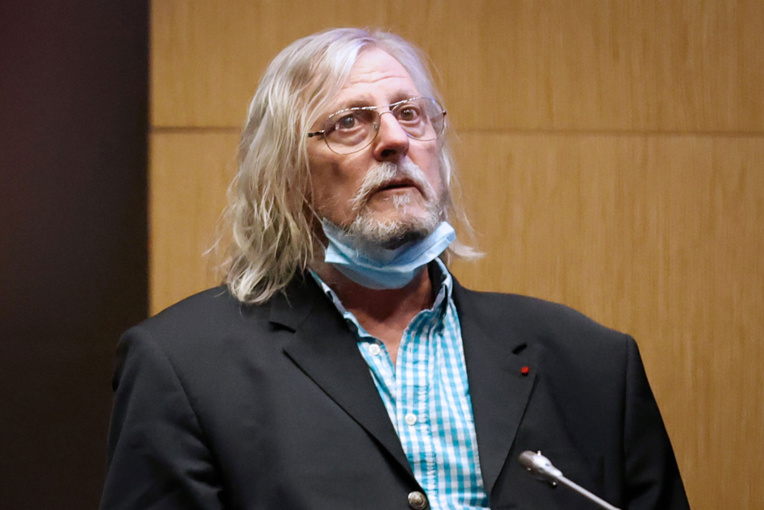 Tests, modélisations, conflits d'intérêt... Le diagnostic sévère du Pr Raoult Tests, modélisations, conflits d'intérêt... Le diagnostic sévère du Pr Raoult