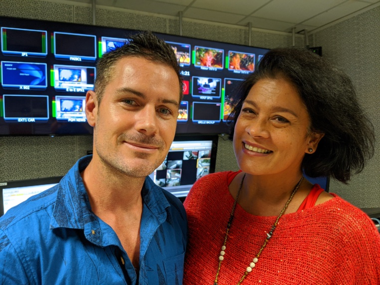 La directrice de TNTV, Mateata Maamaatuaiahutapu, aux côtés de Mickaël Charlet, directeur administratif et financier de TNTV. La directrice de TNTV, Mateata Maamaatuaiahutapu, aux côtés de Mickaël Charlet, directeur administratif et financier de TNTV.
