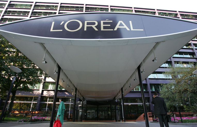 "Blanc", "clair"... L'Oréal va effacer certains mots de ses cosmétiques "Blanc", "clair"... L'Oréal va effacer certains mots de ses cosmétiques