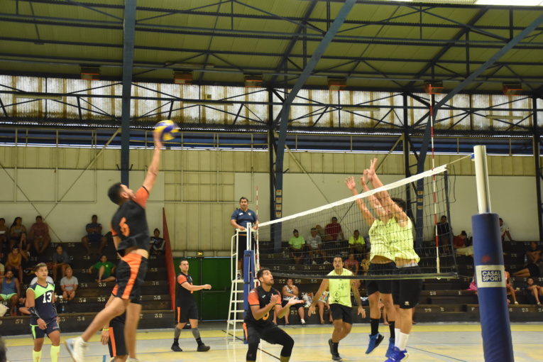 Pirae, leader incontesté de la saison, a fait respecter son rang. Pirae, leader incontesté de la saison, a fait respecter son rang.