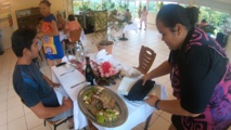 Les serveurs stagiaires de Faaroa éva-lués Les serveurs stagiaires de Faaroa éva-lués