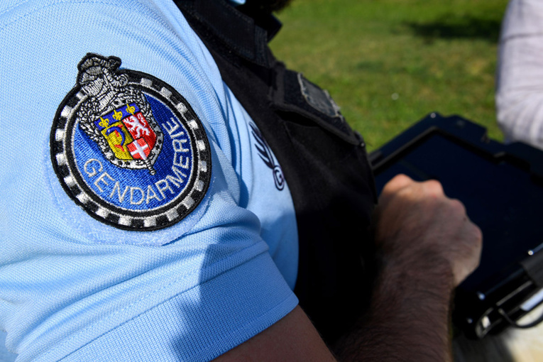 Gendarme tuée près d'Agen: l'agresseur roulait à plus de 130 km/h, sans permis