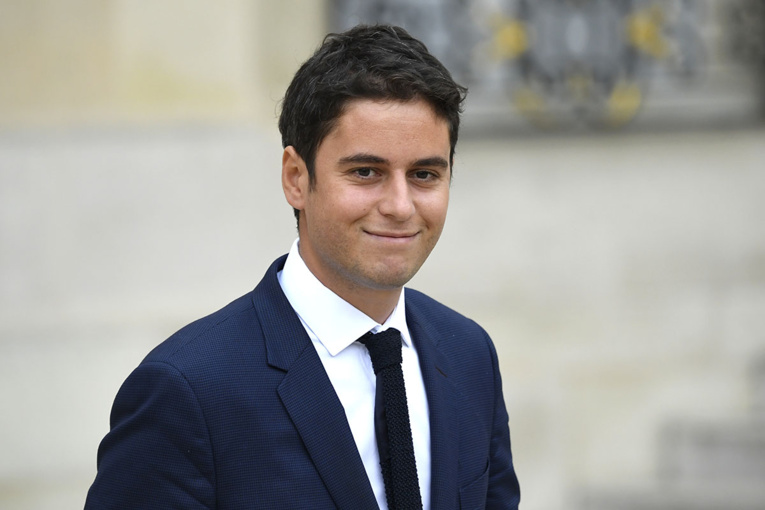 Gabriel Attal, benjamin du gouvernement et fidèle de Macron, nouveau porte-parole Gabriel Attal, benjamin du gouvernement et fidèle de Macron, nouveau porte-parole