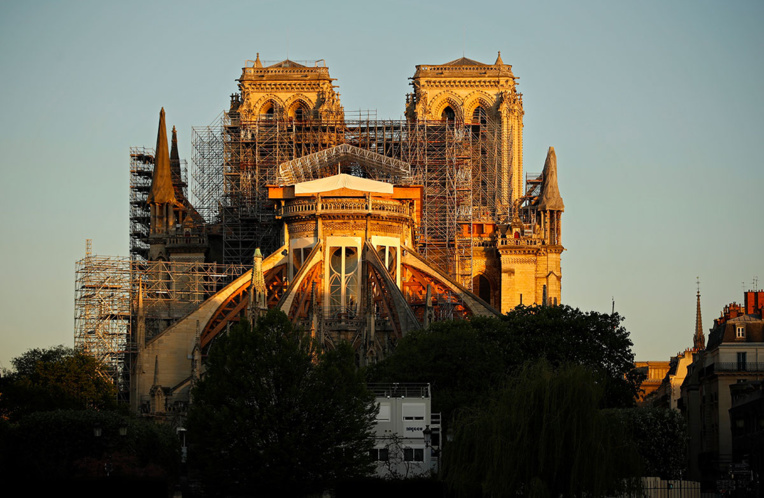 Notre-Dame de Paris sera finalement reconstruite à l'identique