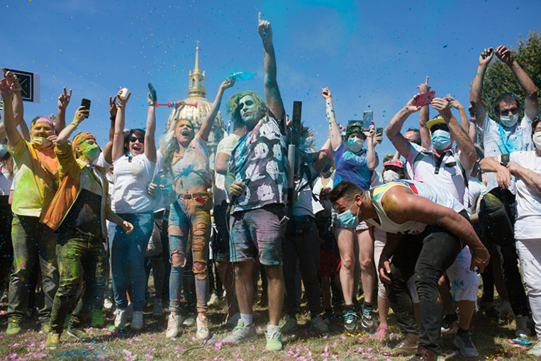 Le monde de la nuit fait du bruit pour sa survie Le monde de la nuit fait du bruit pour sa survie