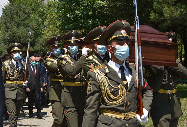 Reprise des combats entre Arménie et Azerbaïdjan après une brève accalmie