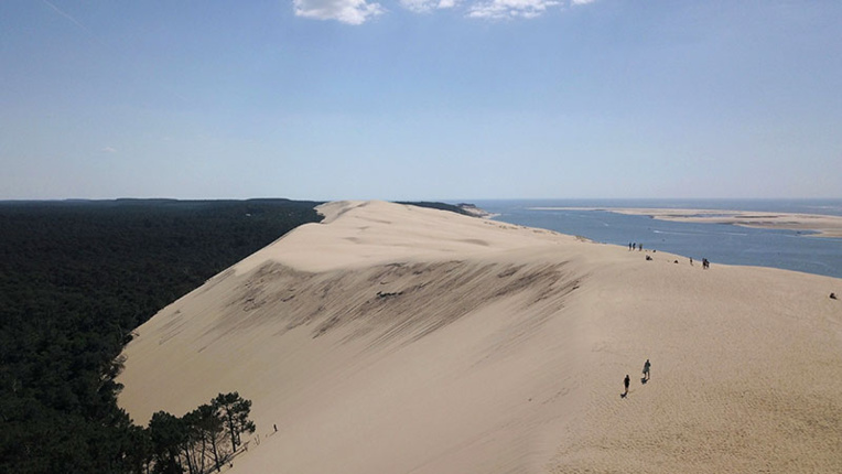 Gironde: la dune du Pilat a perdu près de quatre mètres en son sommet Gironde: la dune du Pilat a perdu près de quatre mètres en son sommet
