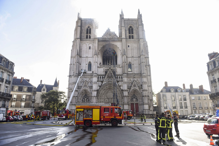 Incendie à la cathédrale de Nantes, le grand orgue ravagé