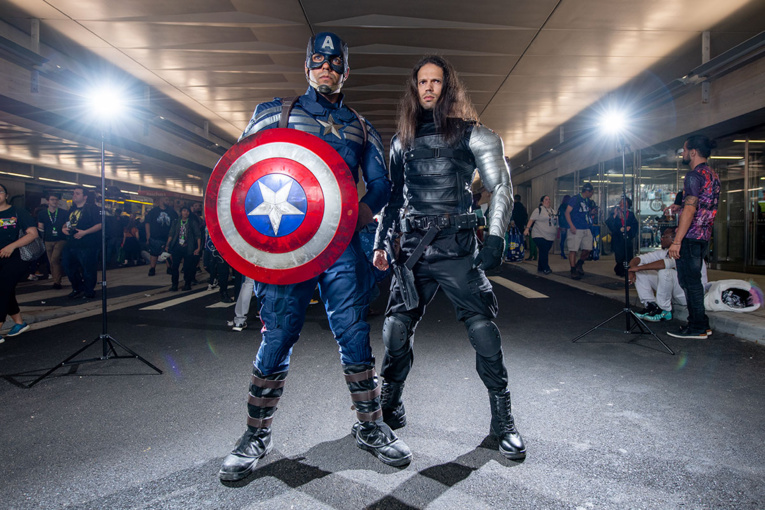 Les superhéros américains saluent la bravoure d'un petit garçon