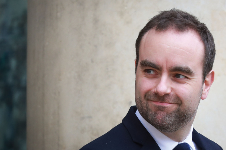 Lecornu prévoit des déplacements "assez longs" en Outremer