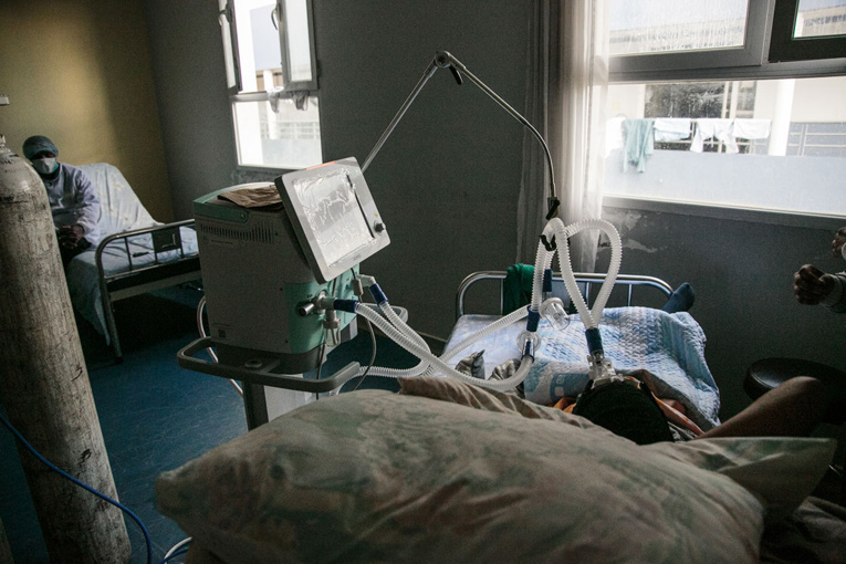 Madagascar: les hôpitaux de la capitale débordés par le Covid-19 Madagascar: les hôpitaux de la capitale débordés par le Covid-19