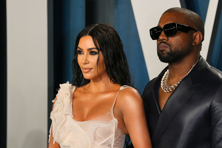 Kim Kardashian évoque la bipolarité de Kanye West, demande "compassion et empathie" Kim Kardashian évoque la bipolarité de Kanye West, demande "compassion et empathie"