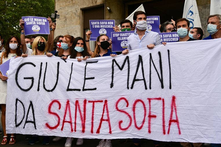 Turquie: première prière à Sainte-Sophie reconvertie en mosquée Turquie: première prière à Sainte-Sophie reconvertie en mosquée