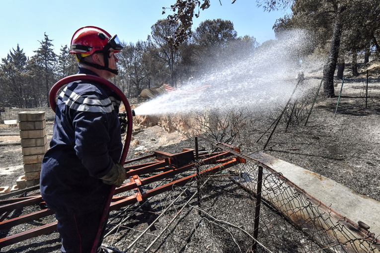 Gard: incendie maîtrisé après huit départs de feu, piste criminelle