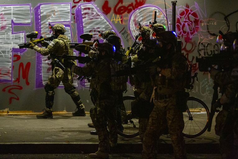 A Portland, les policiers fédéraux controversés vont commencer à se retirer A Portland, les policiers fédéraux controversés vont commencer à se retirer