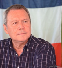 Territoriales : Ronald Tumahai barreur de la "pirogue" des maires