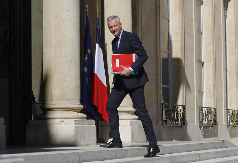 Aide au tourisme: Le Maire annonce le lancement d'un prêt garanti par l'Etat "saison