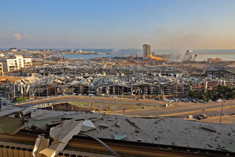 Explosions "apocalyptiques" à Beyrouth: au moins 100 morts et près de 300.000 sans-abri