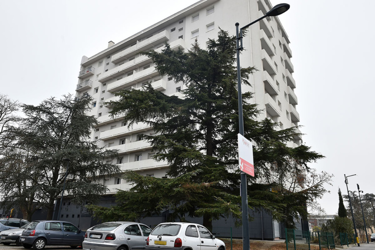 Fusillade dans un quartier sensible de Toulouse: un mort et deux blessés Fusillade dans un quartier sensible de Toulouse: un mort et deux blessés