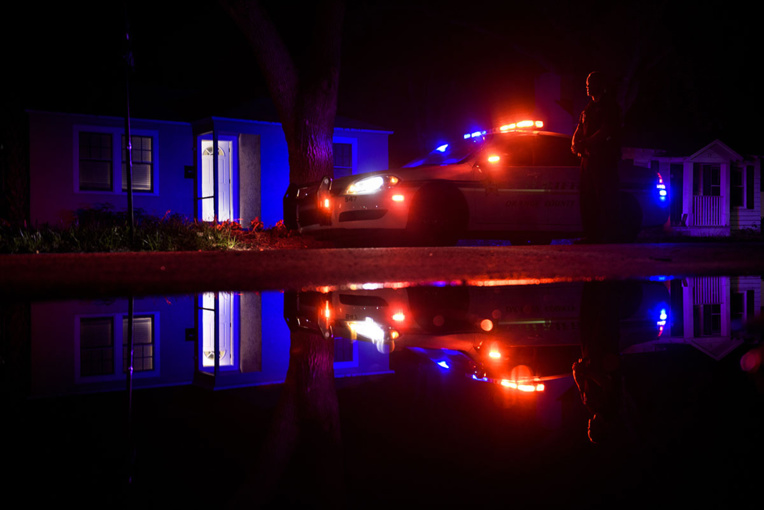En Floride, un shérif interdit à ses agents le port du masque En Floride, un shérif interdit à ses agents le port du masque