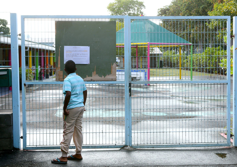 La Réunion: Rentrée scolaire reportée dans des écoles et port du masque dans certains lieux publics
