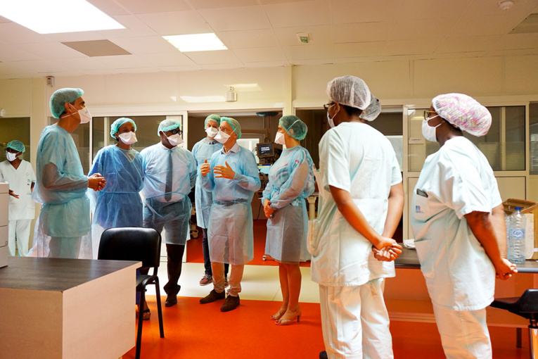 Avec 156 cas de Covid-19 identifiés en une semaine, la Guadeloupe approche du seuil d'alerte Avec 156 cas de Covid-19 identifiés en une semaine, la Guadeloupe approche du seuil d'alerte