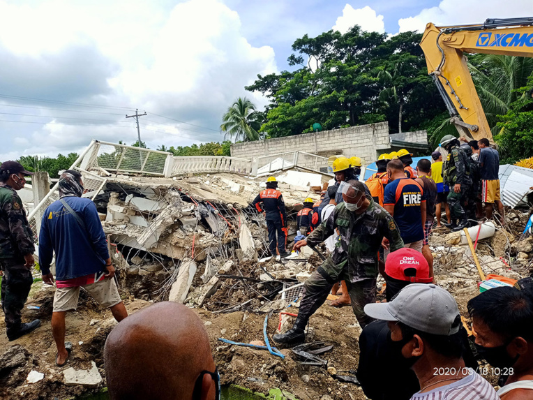 Un fort séisme aux Philippines fait un mort et des dizaines de blessés