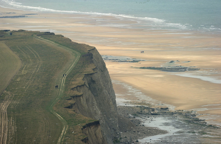 Migrants: le corps d'un homme retrouvé sur une plage du Pas-de-Calais Migrants: le corps d'un homme retrouvé sur une plage du Pas-de-Calais